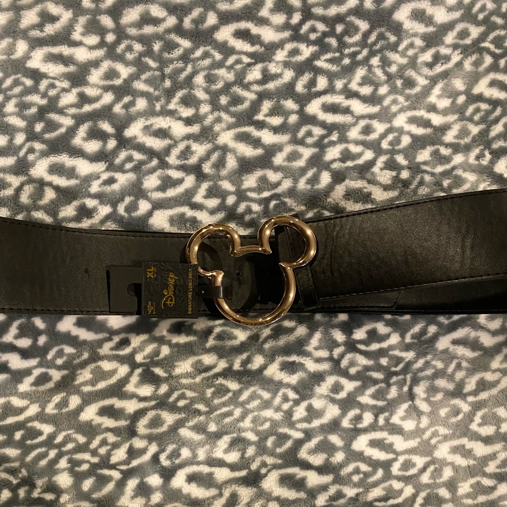 Buckle Down Cast Mickey belt